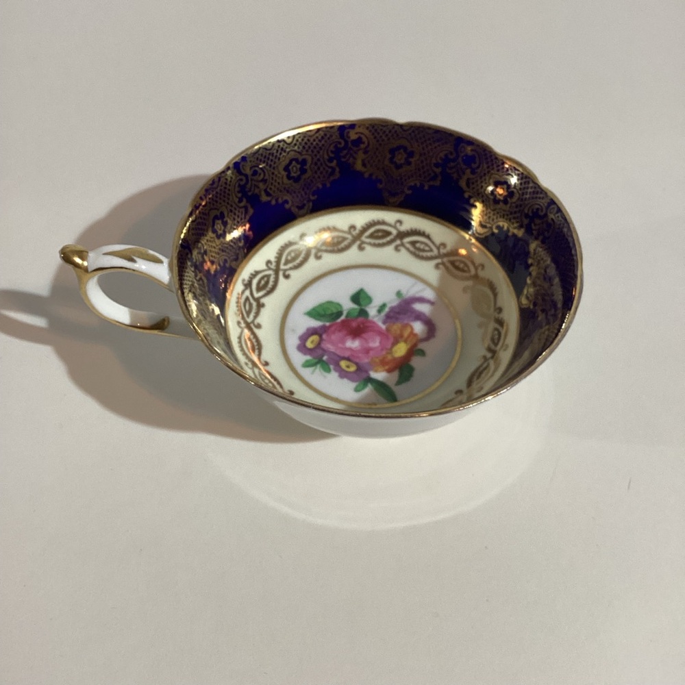 PARAGON Fine Bone China Teacup with Gold Trim, Vintage, Double Warrent